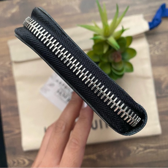 xSOLDx Louis Vuitton - Damier Graphite Vertical Zippy Wallet - Picture 6 of 13